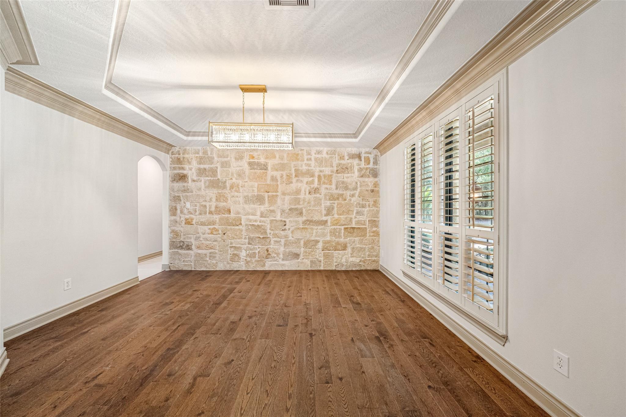 Conroe, Texas, 77304, United States, 5 Bedrooms Bedrooms, ,4 BathroomsBathrooms,Residential,Forsale,1953074
