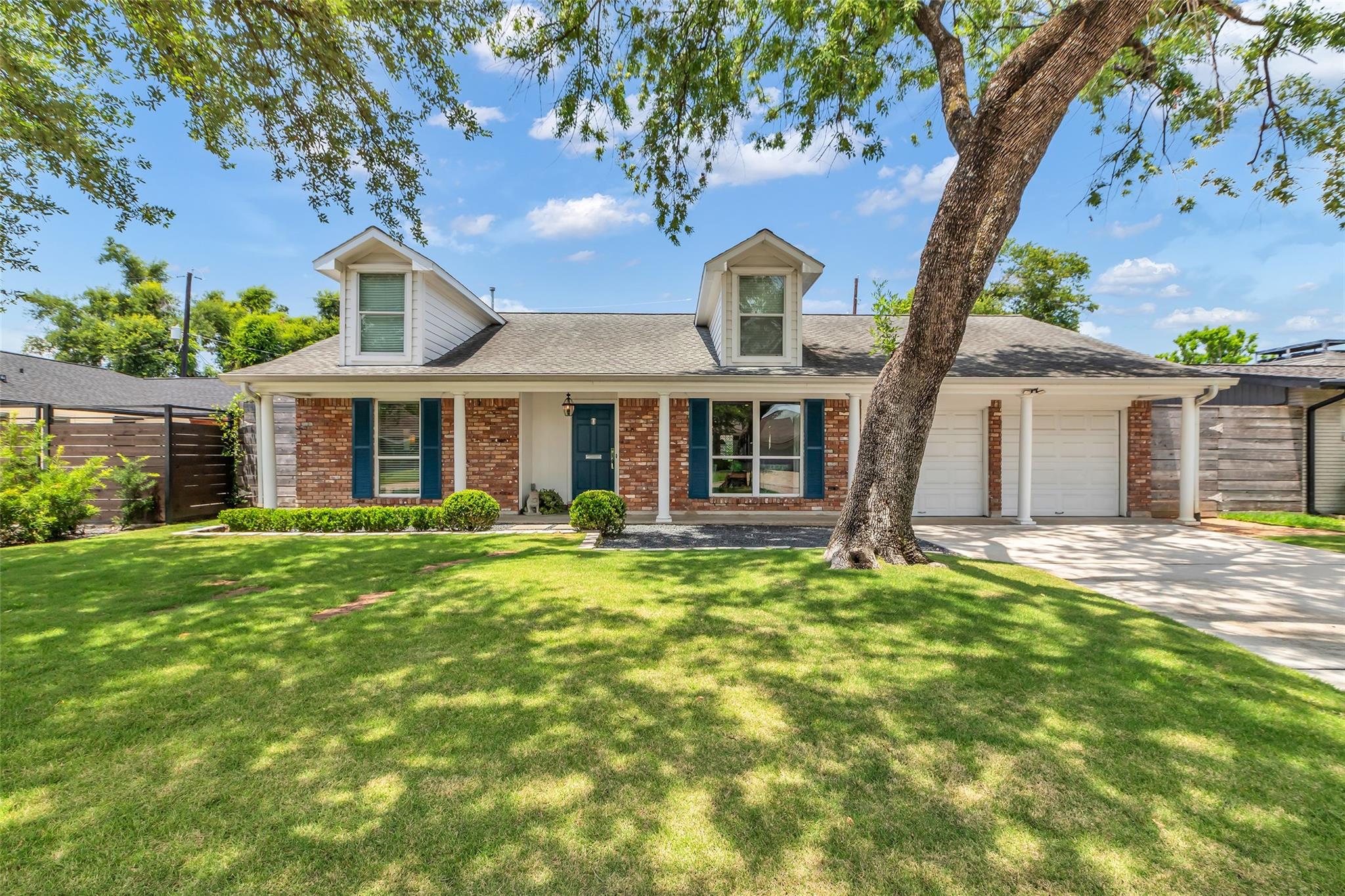 Houston, Texas, 77008, United States, 3 Bedrooms Bedrooms, ,3 BathroomsBathrooms,Residential,Forsale,1953077