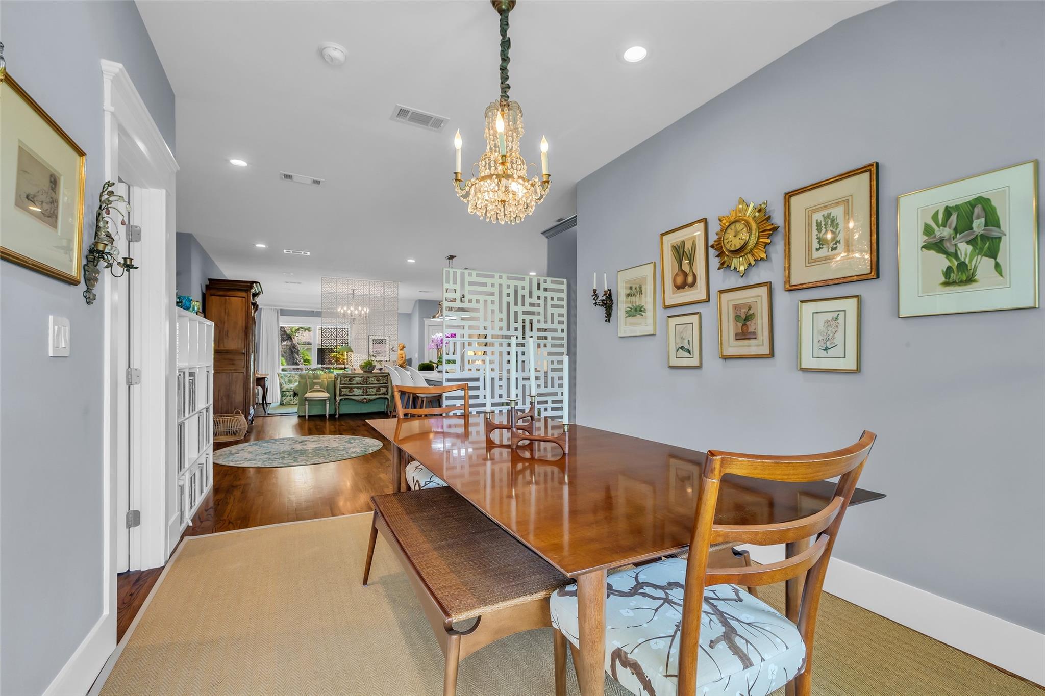 Houston, Texas, 77008, United States, 3 Bedrooms Bedrooms, ,3 BathroomsBathrooms,Residential,Forsale,1953077