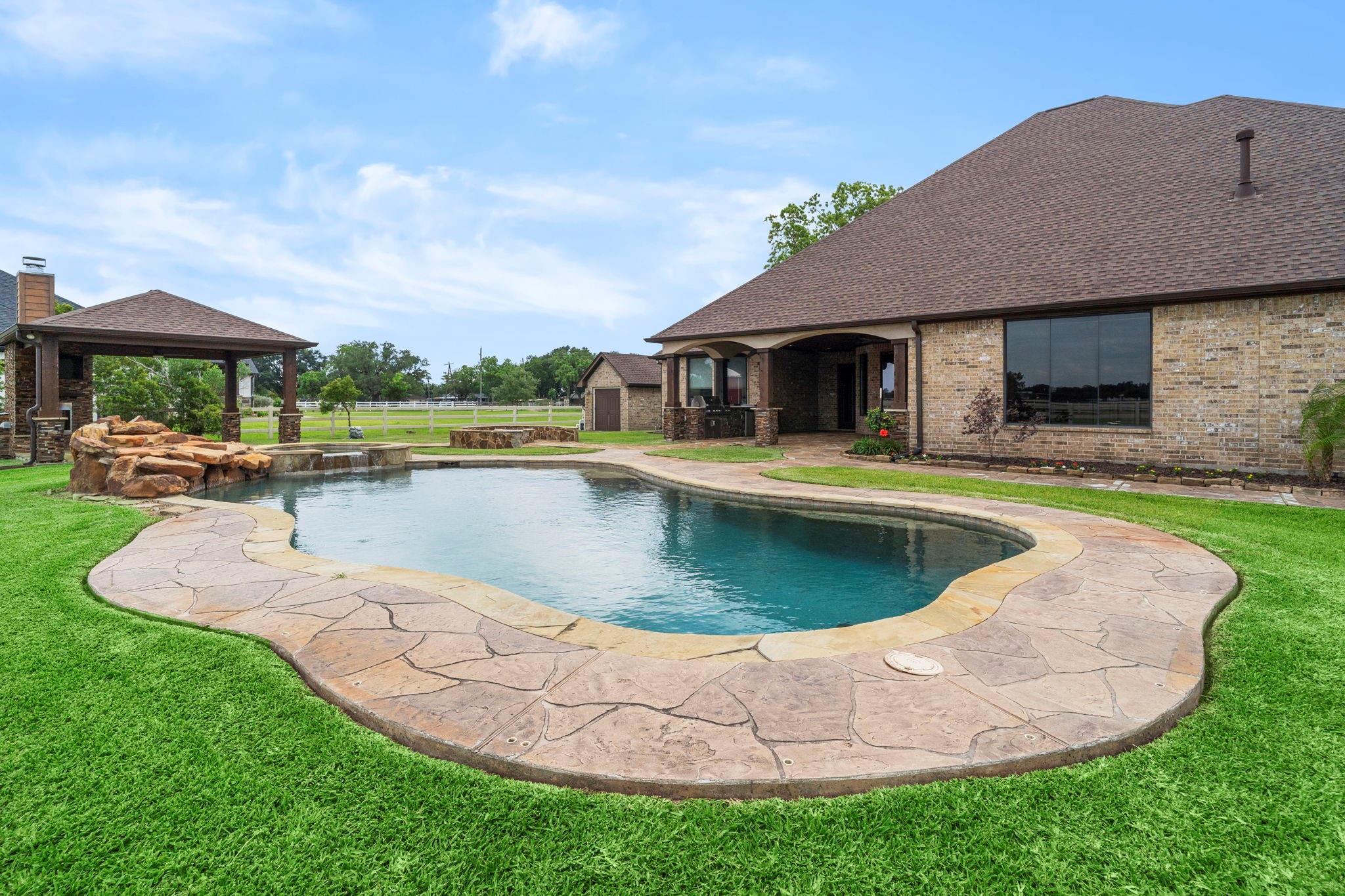 Needville, Texas, 77461, United States, 4 Bedrooms Bedrooms, ,4 BathroomsBathrooms,Residential,Forsale,1953081