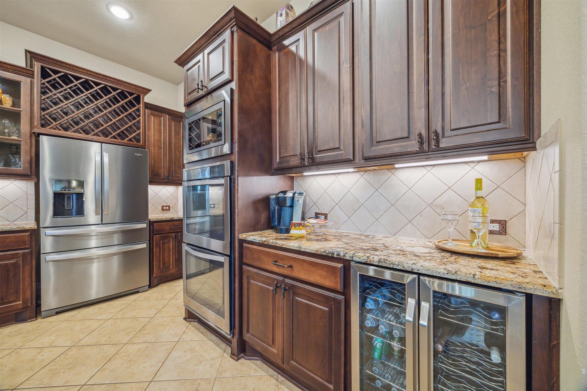 Montgomery, Texas, 77316, United States, 5 Bedrooms Bedrooms, ,4 BathroomsBathrooms,Residential,Forsale,1953089