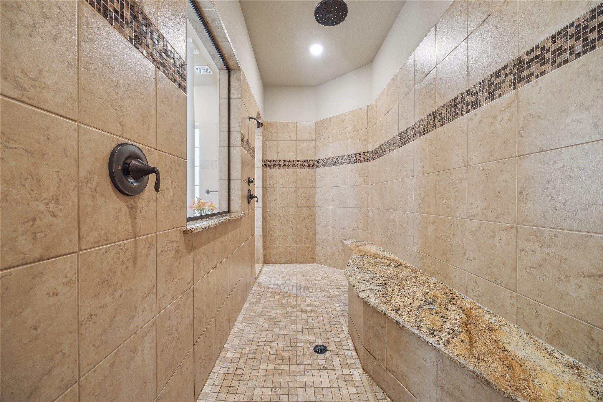 Montgomery, Texas, 77316, United States, 5 Bedrooms Bedrooms, ,4 BathroomsBathrooms,Residential,Forsale,1953089