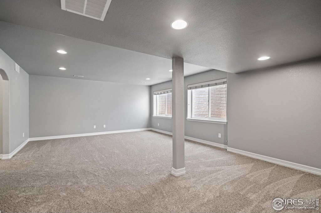 Windsor, Colorado, 80550, United States, 5 Bedrooms Bedrooms, ,4 BathroomsBathrooms,Residential,Forsale,1886141