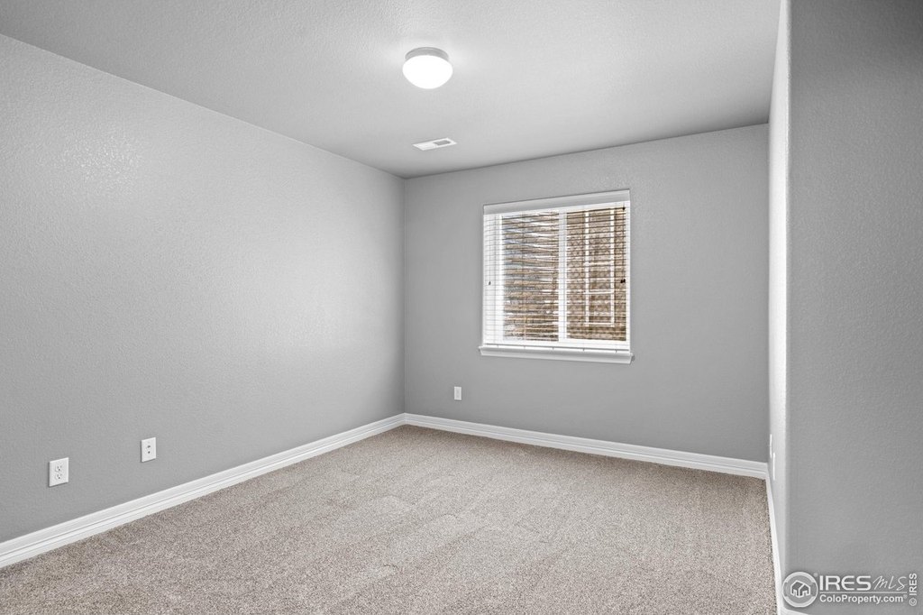 Windsor, Colorado, 80550, United States, 5 Bedrooms Bedrooms, ,4 BathroomsBathrooms,Residential,Forsale,1886141