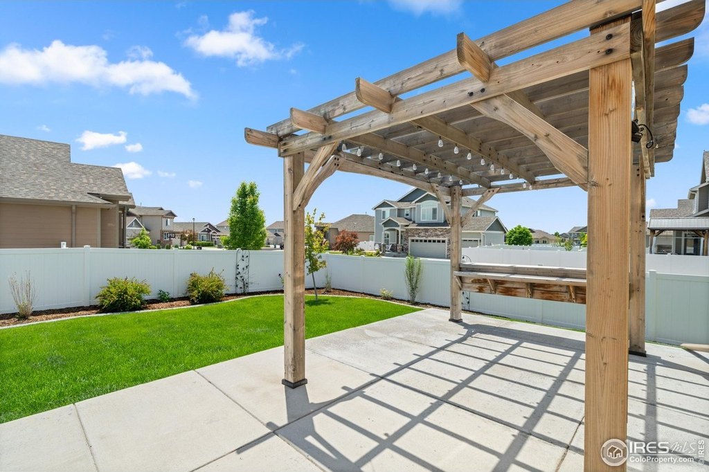 Windsor, Colorado, 80550, United States, 5 Bedrooms Bedrooms, ,4 BathroomsBathrooms,Residential,Forsale,1886141