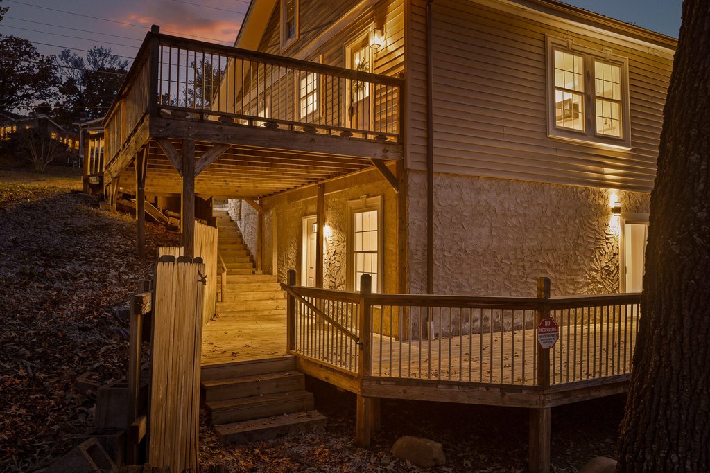 Chattanooga, Tennessee, 37405, United States, 4 Bedrooms Bedrooms, ,4 BathroomsBathrooms,Residential,Forsale,1922162