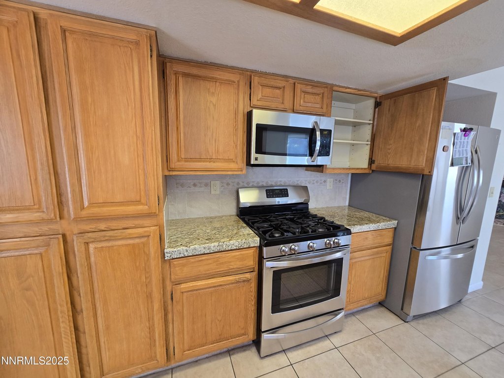 Reno, Nevada, 89511, United States, 4 Bedrooms Bedrooms, ,2.5 BathroomsBathrooms,Residential,Forsale,1910314
