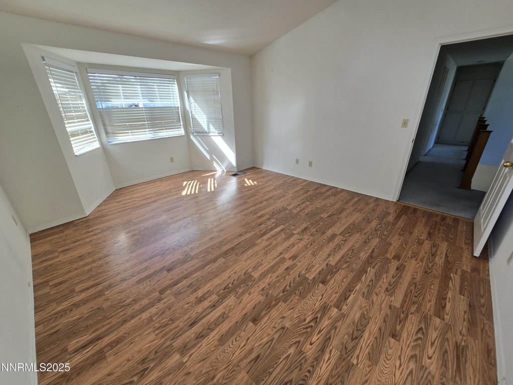 Reno, Nevada, 89511, United States, 4 Bedrooms Bedrooms, ,2.5 BathroomsBathrooms,Residential,Forsale,1910314