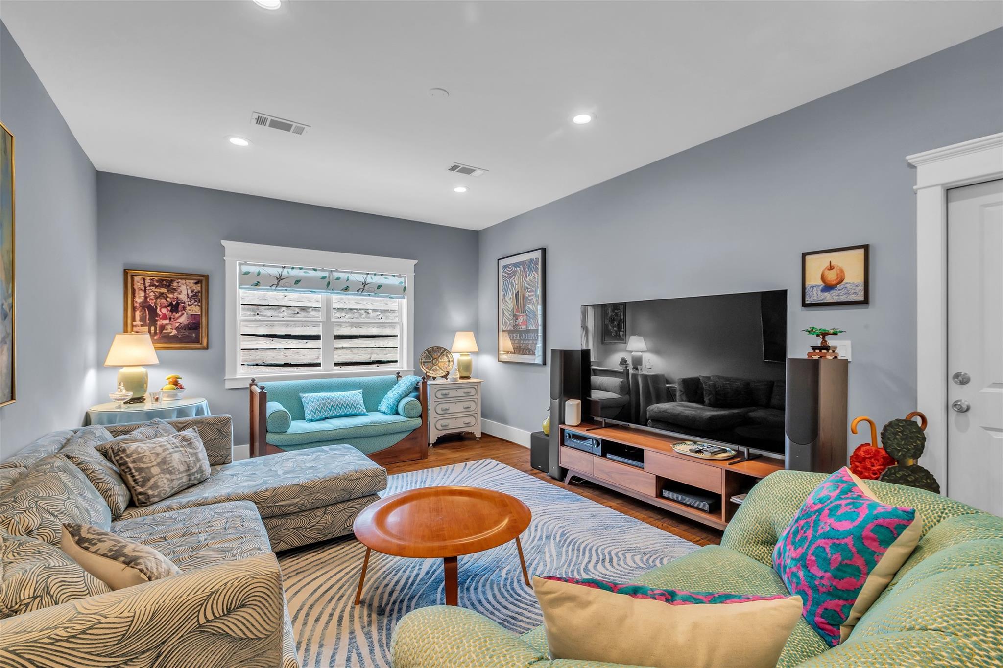 Houston, Texas, 77008, United States, 3 Bedrooms Bedrooms, ,3 BathroomsBathrooms,Residential,Forsale,1953077