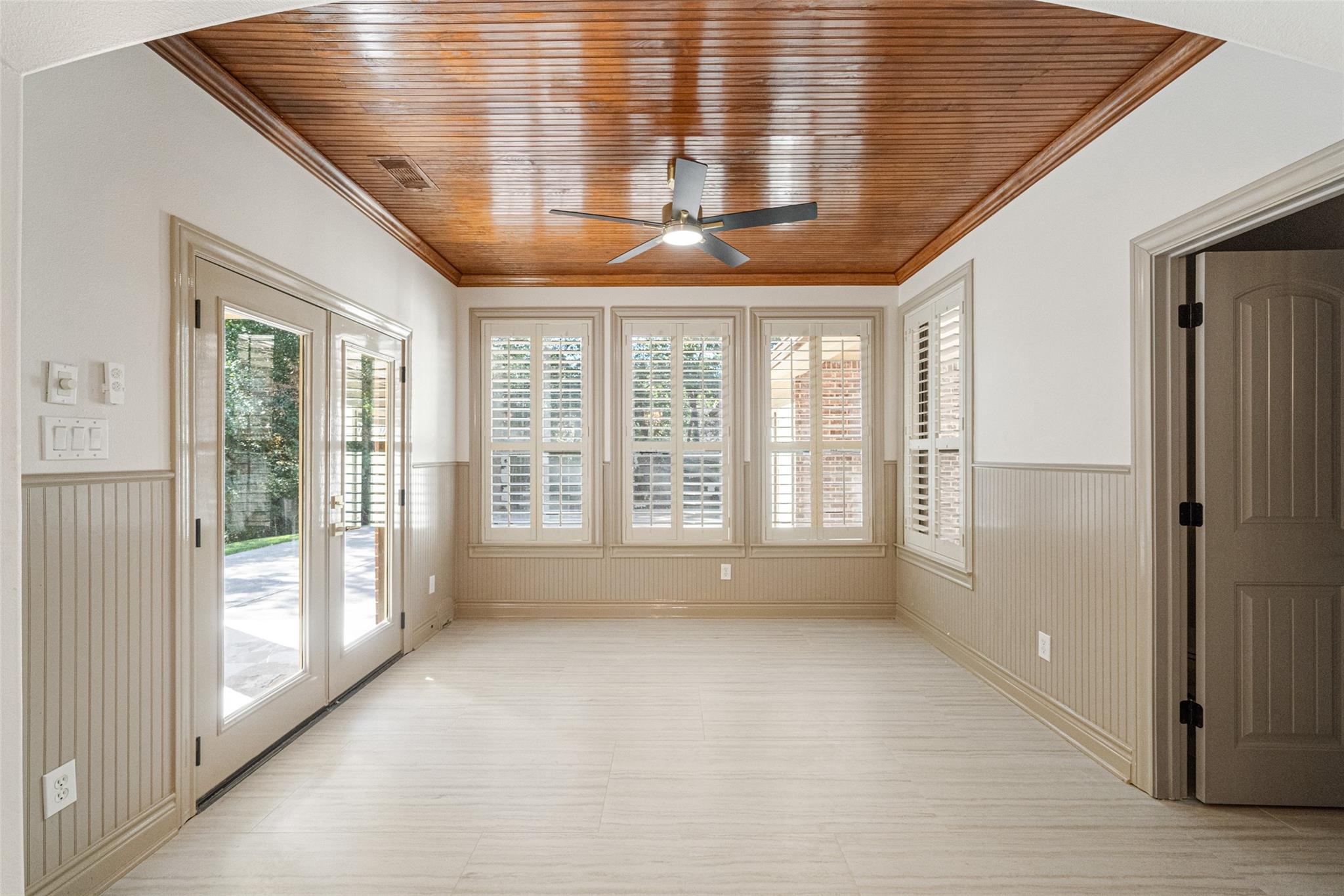 Conroe, Texas, 77304, United States, 5 Bedrooms Bedrooms, ,4 BathroomsBathrooms,Residential,Forsale,1953074