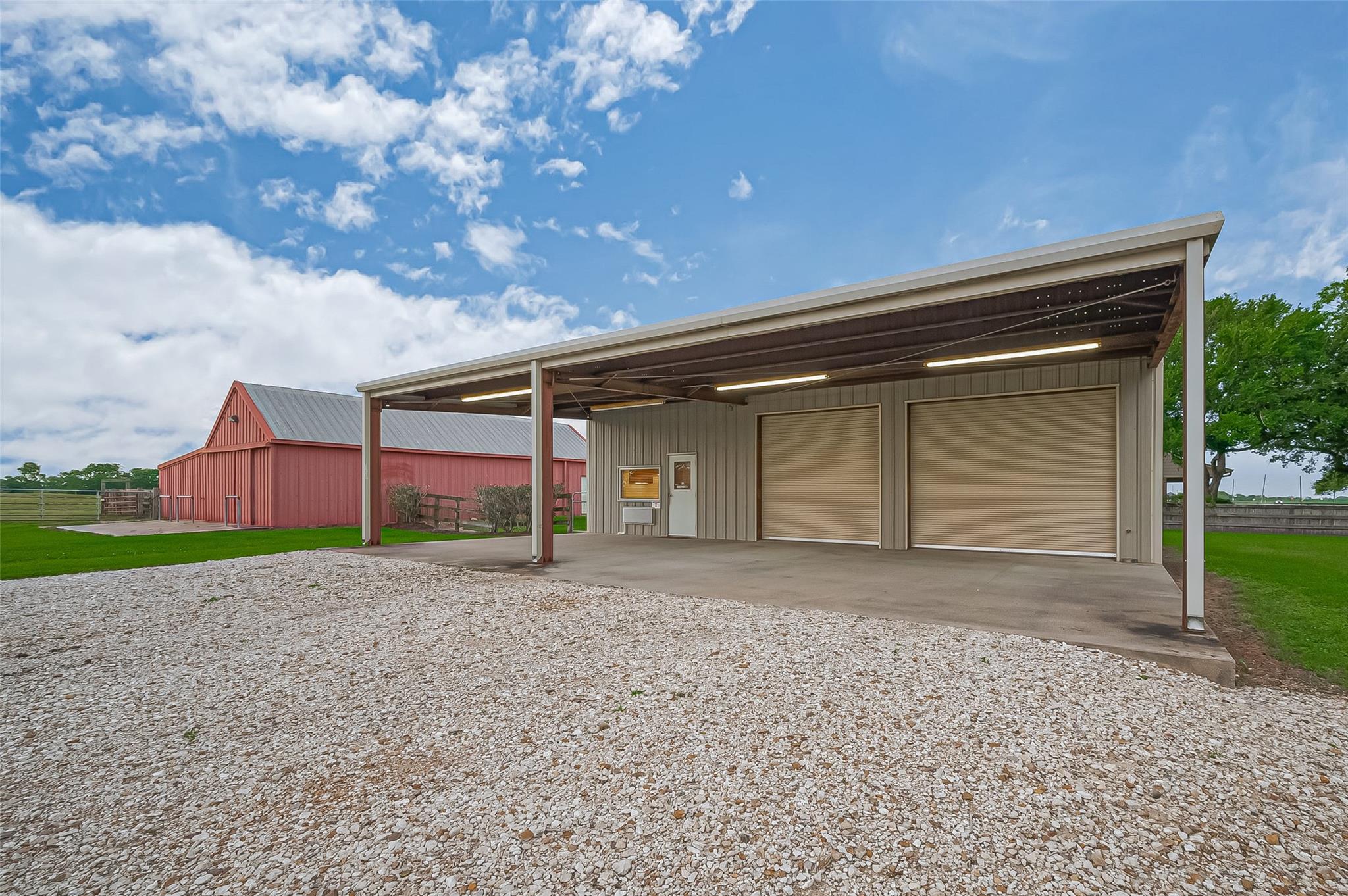 Needville, Texas, 77461, United States, 3 Bedrooms Bedrooms, ,2 BathroomsBathrooms,Residential,Forsale,1953079
