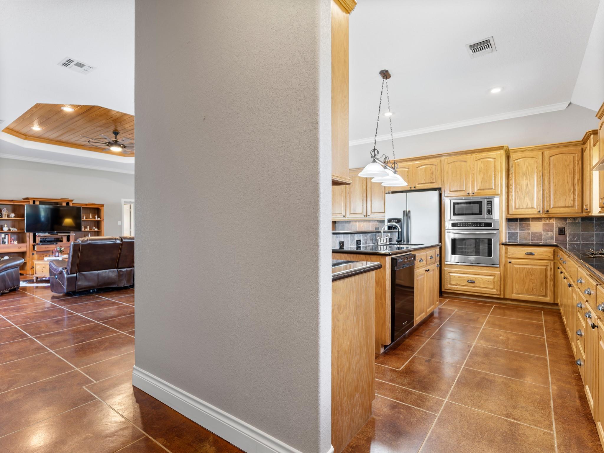 Needville, Texas, 77461, United States, 4 Bedrooms Bedrooms, ,3 BathroomsBathrooms,Residential,Forsale,1953080