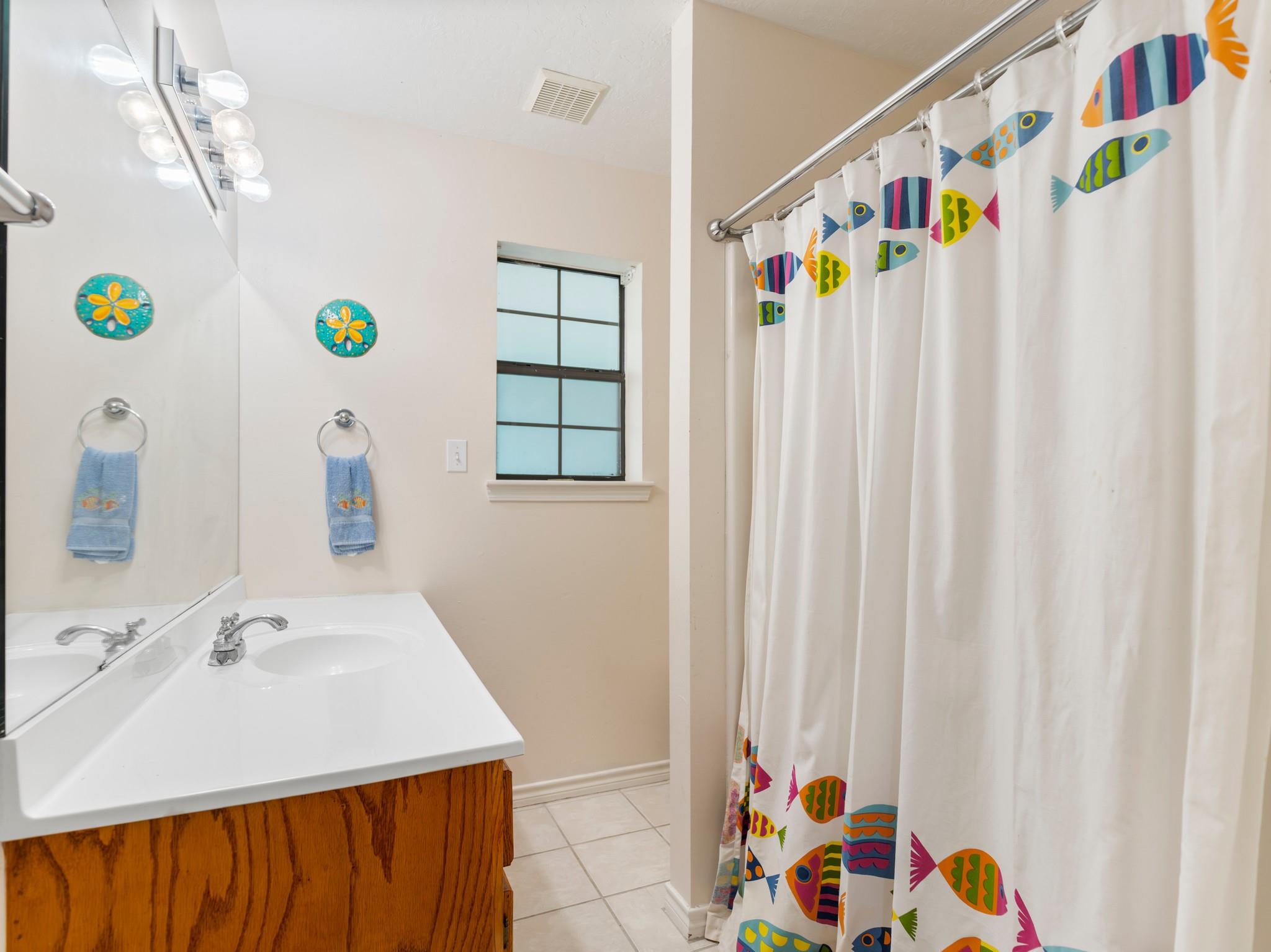 Matagorda, Texas, 77457, United States, 3 Bedrooms Bedrooms, ,2 BathroomsBathrooms,Residential,Forsale,1934908