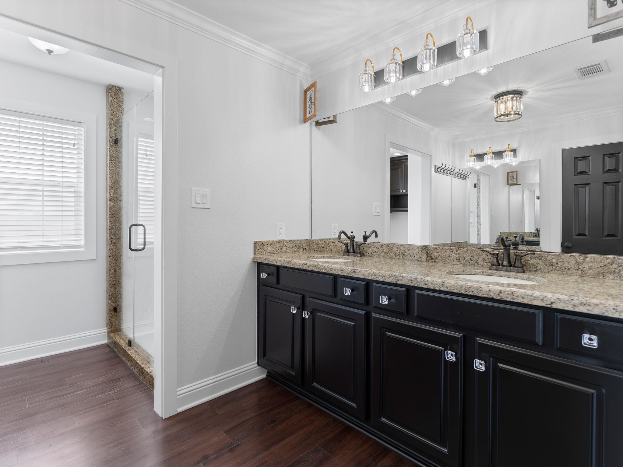 Needville, Texas, 77461, United States, 5 Bedrooms Bedrooms, ,4 BathroomsBathrooms,Residential,Forsale,1953082