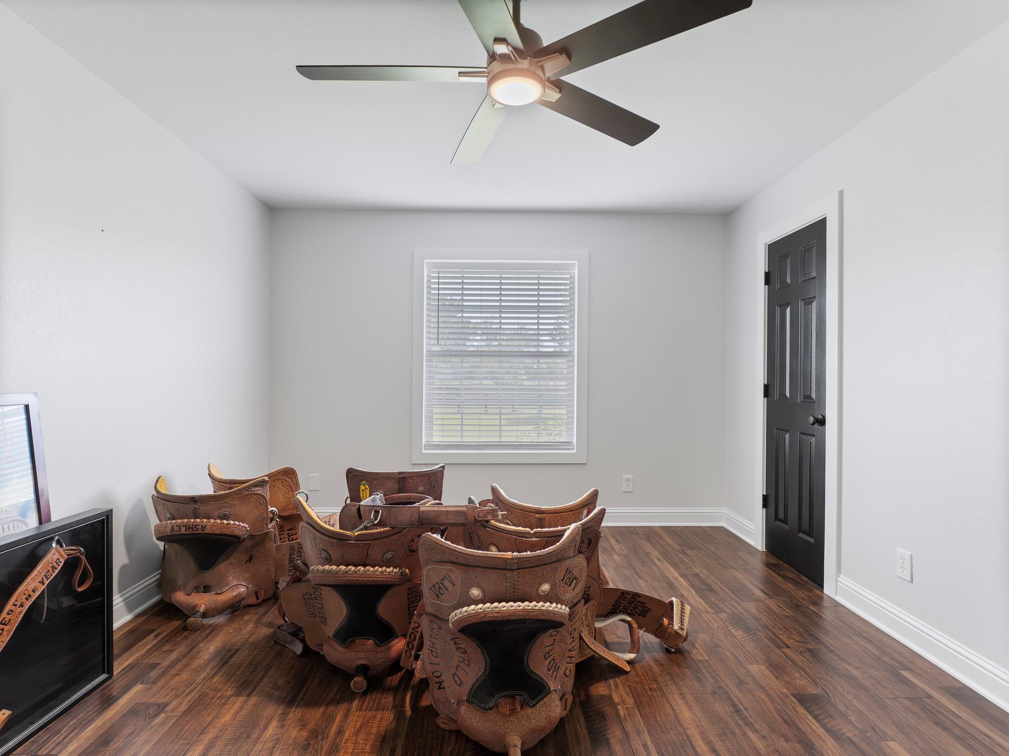 Needville, Texas, 77461, United States, 5 Bedrooms Bedrooms, ,4 BathroomsBathrooms,Residential,Forsale,1953082