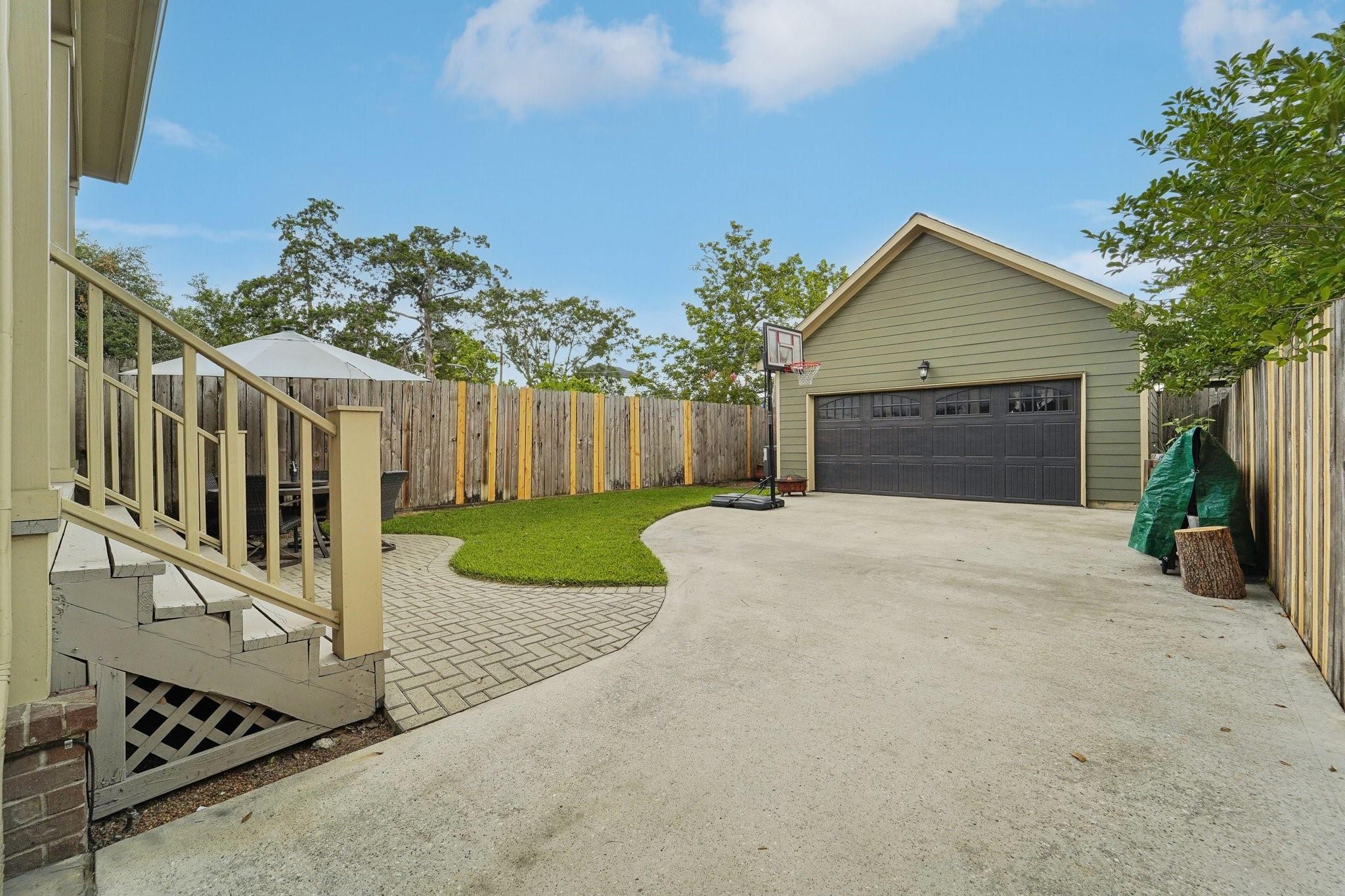 Houston, Texas, 77008, United States, 3 Bedrooms Bedrooms, ,2 BathroomsBathrooms,Residential,Forsale,1953087