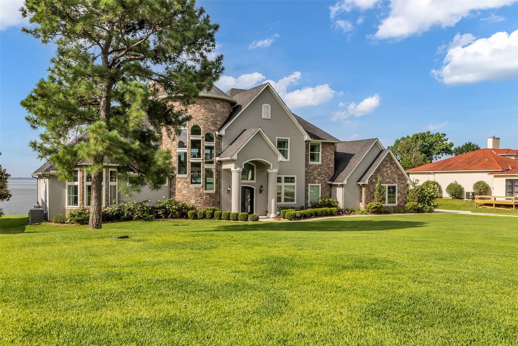 Livingston, Texas, 77351, United States, 6 Bedrooms Bedrooms, ,5 BathroomsBathrooms,Residential,Forsale,1889169