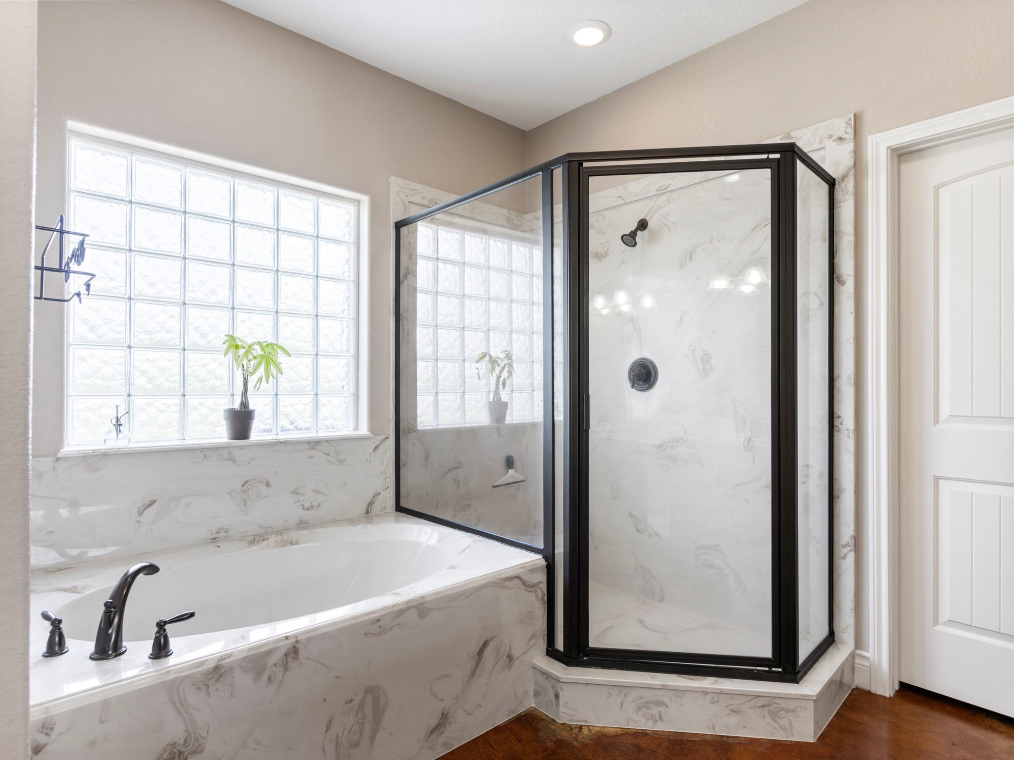Needville, Texas, 77461, United States, 4 Bedrooms Bedrooms, ,3 BathroomsBathrooms,Residential,Forsale,1953080