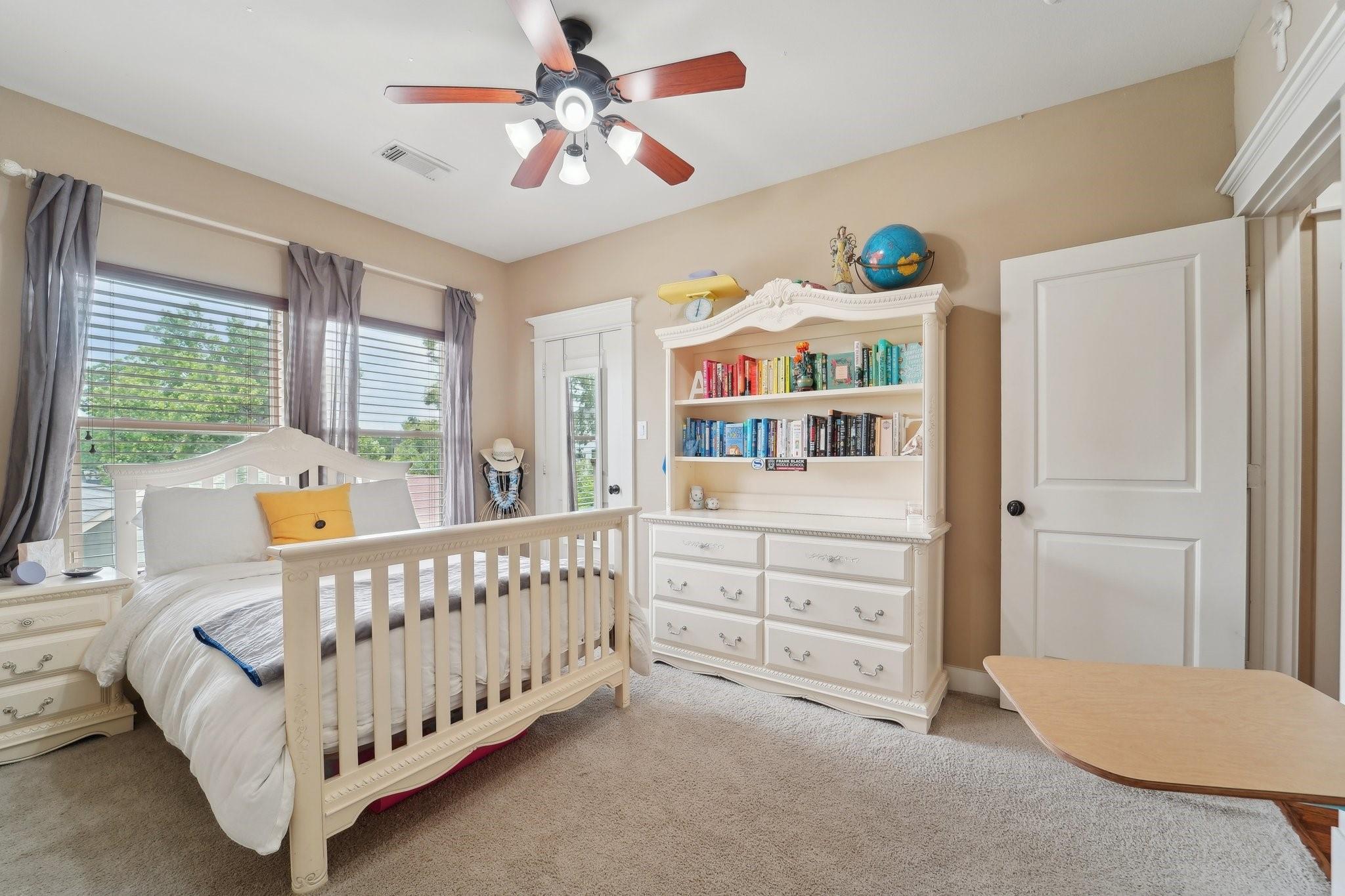 Houston, Texas, 77008, United States, 3 Bedrooms Bedrooms, ,2 BathroomsBathrooms,Residential,Forsale,1953087