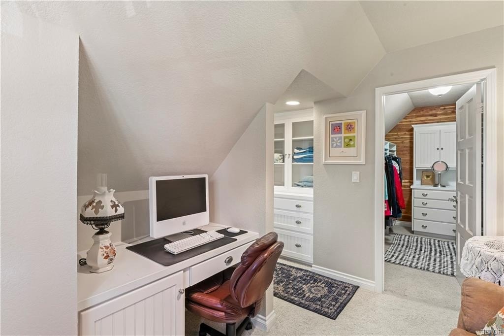 Lake Arrowhead, California, 92352, United States, 3 Bedrooms Bedrooms, ,3 BathroomsBathrooms,Residential,Forsale,1908061