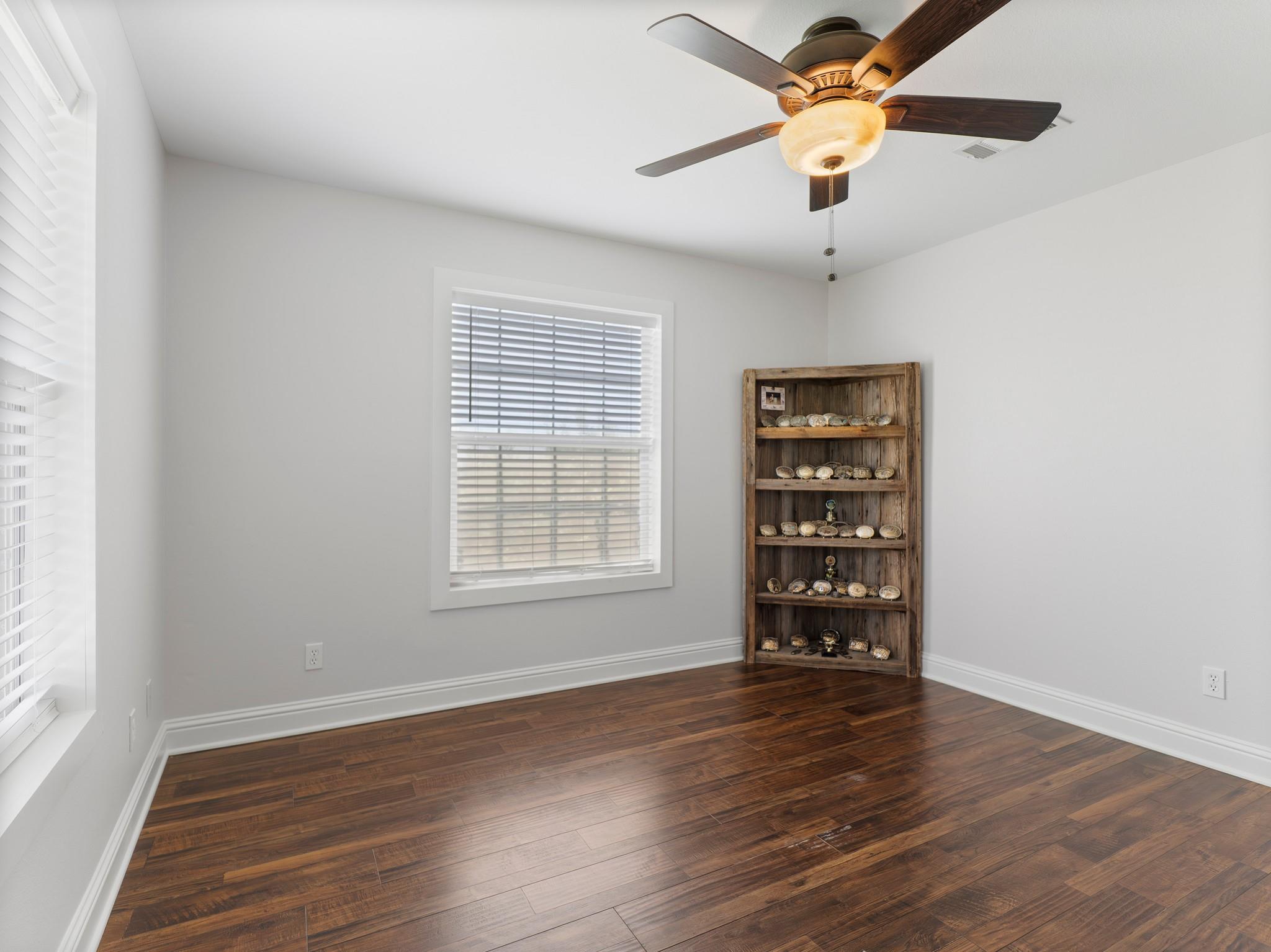 Needville, Texas, 77461, United States, 5 Bedrooms Bedrooms, ,4 BathroomsBathrooms,Residential,Forsale,1953082