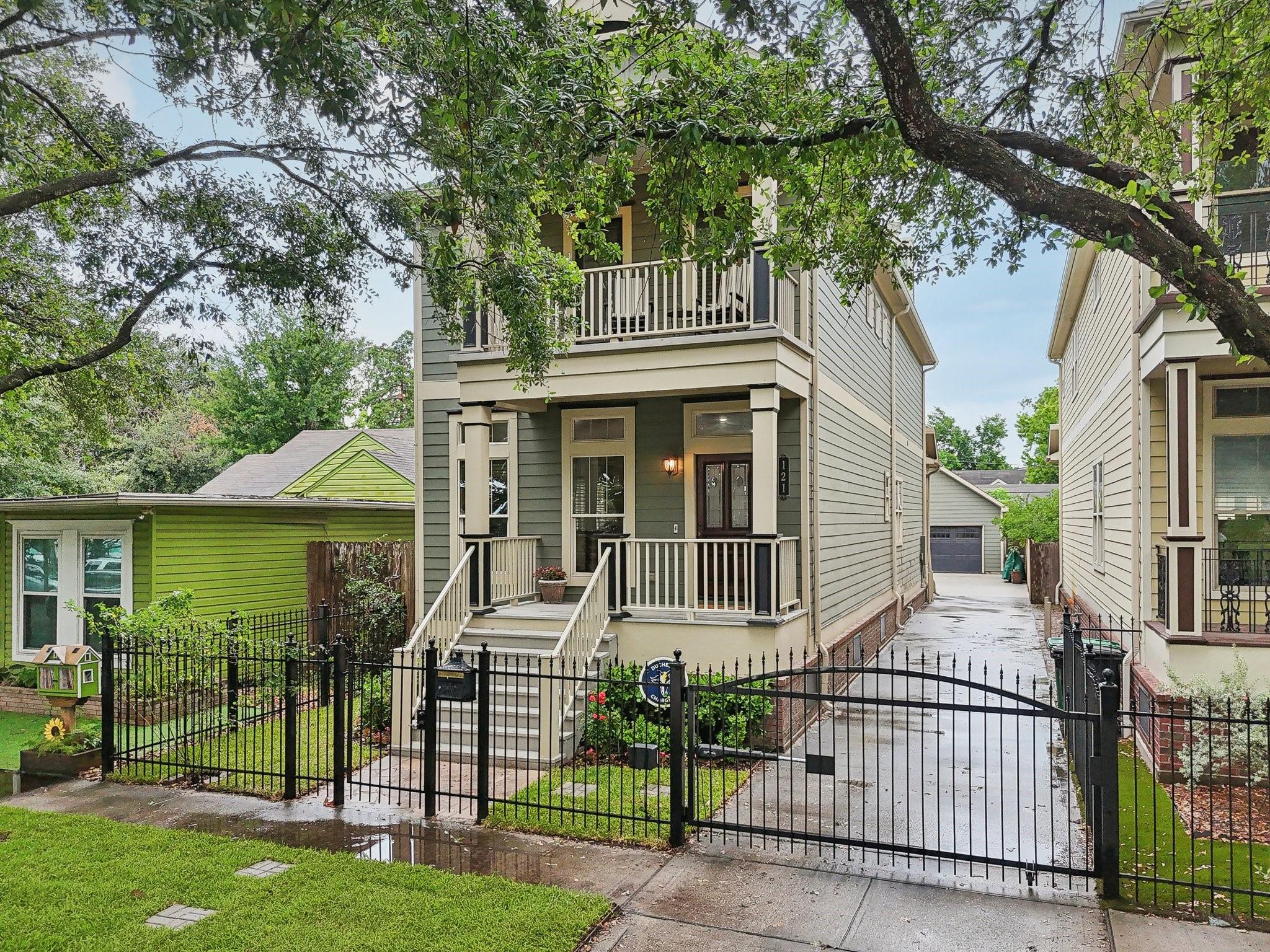 Houston, Texas, 77008, United States, 3 Bedrooms Bedrooms, ,2 BathroomsBathrooms,Residential,Forsale,1953087