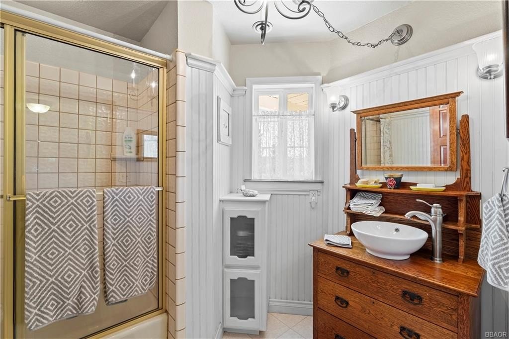 Lake Arrowhead, California, 92352, United States, 3 Bedrooms Bedrooms, ,3 BathroomsBathrooms,Residential,Forsale,1908061