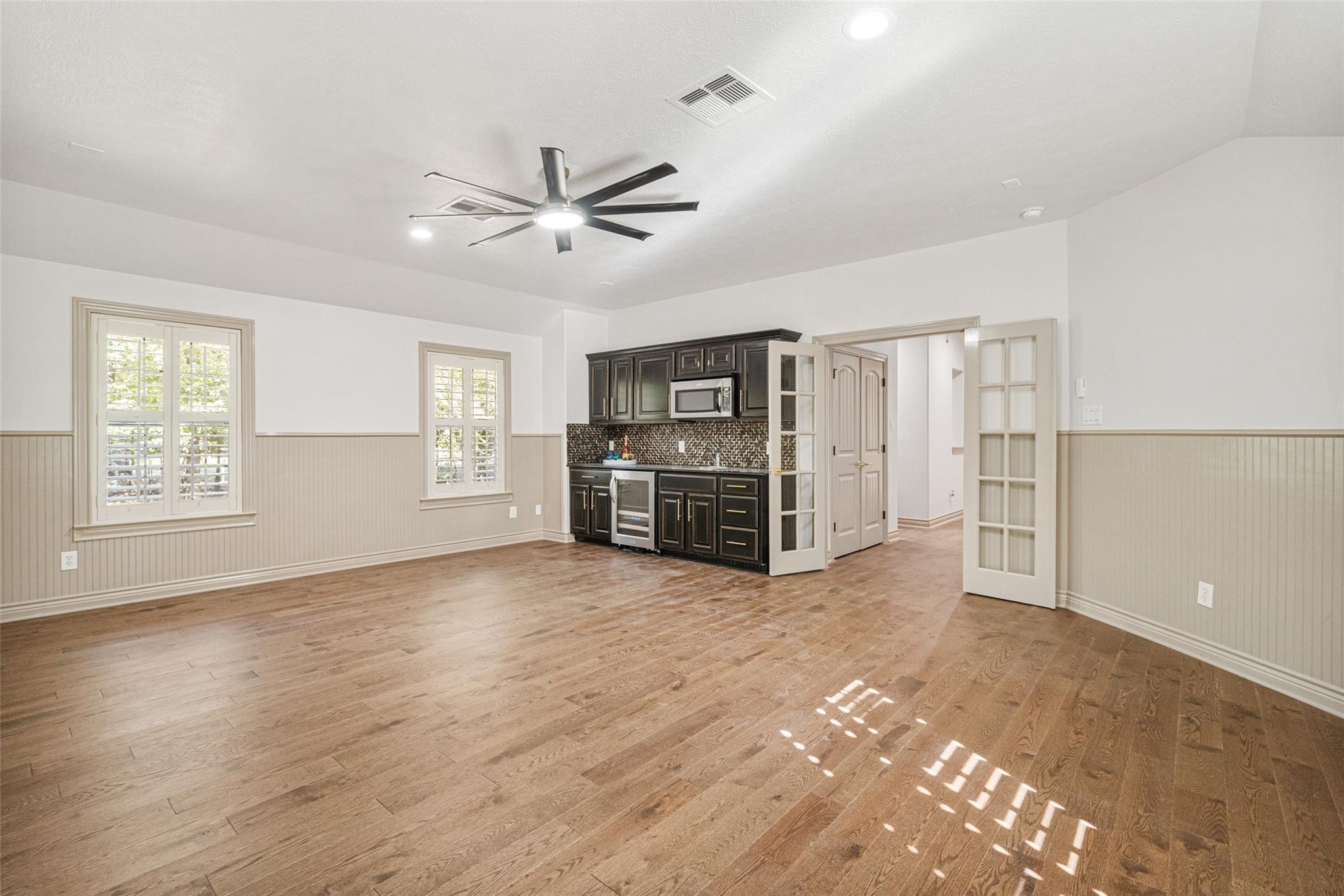 Conroe, Texas, 77304, United States, 5 Bedrooms Bedrooms, ,4 BathroomsBathrooms,Residential,Forsale,1953074