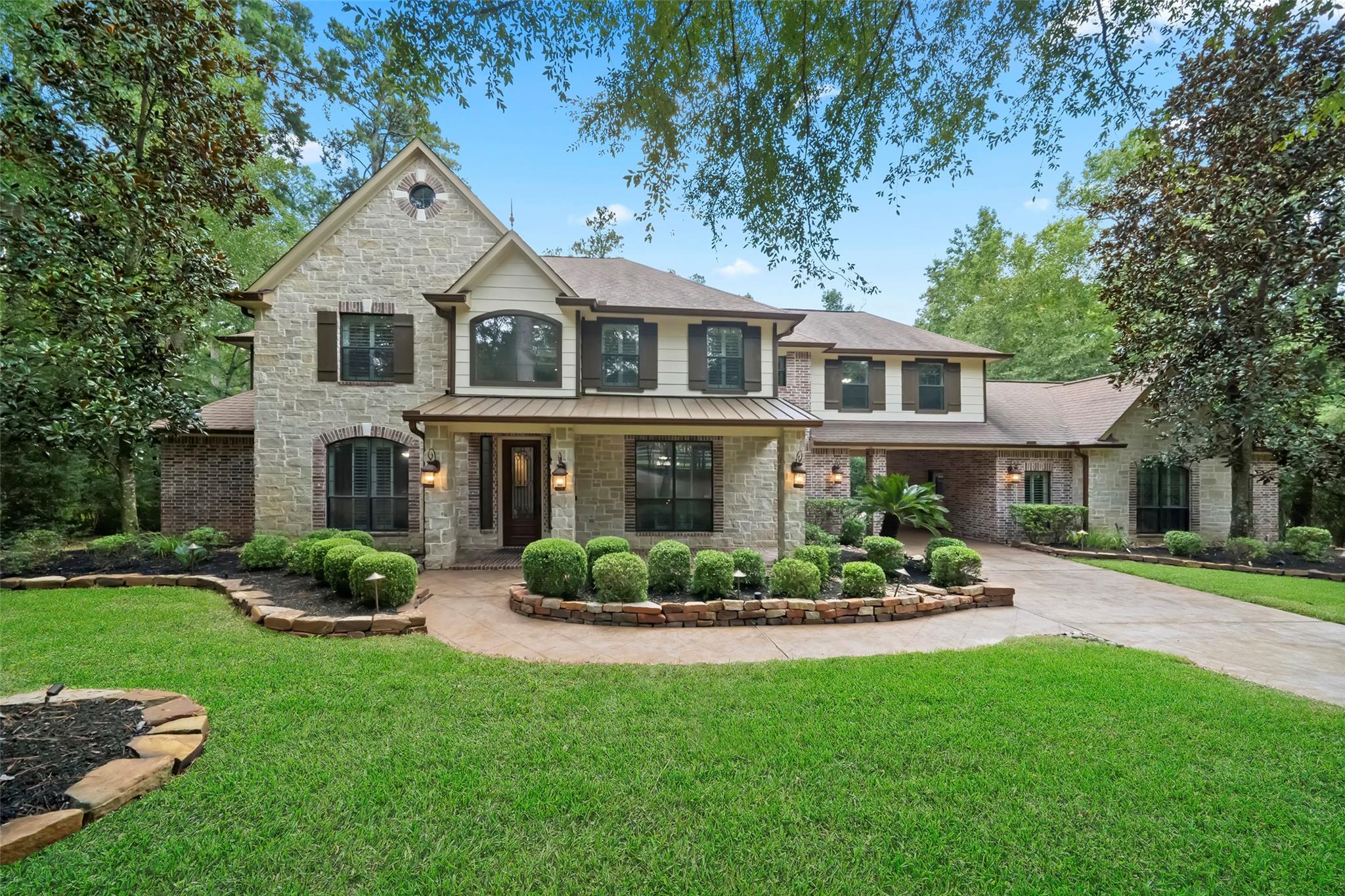 Conroe, Texas, 77304, United States, 5 Bedrooms Bedrooms, ,4 BathroomsBathrooms,Residential,Forsale,1953074