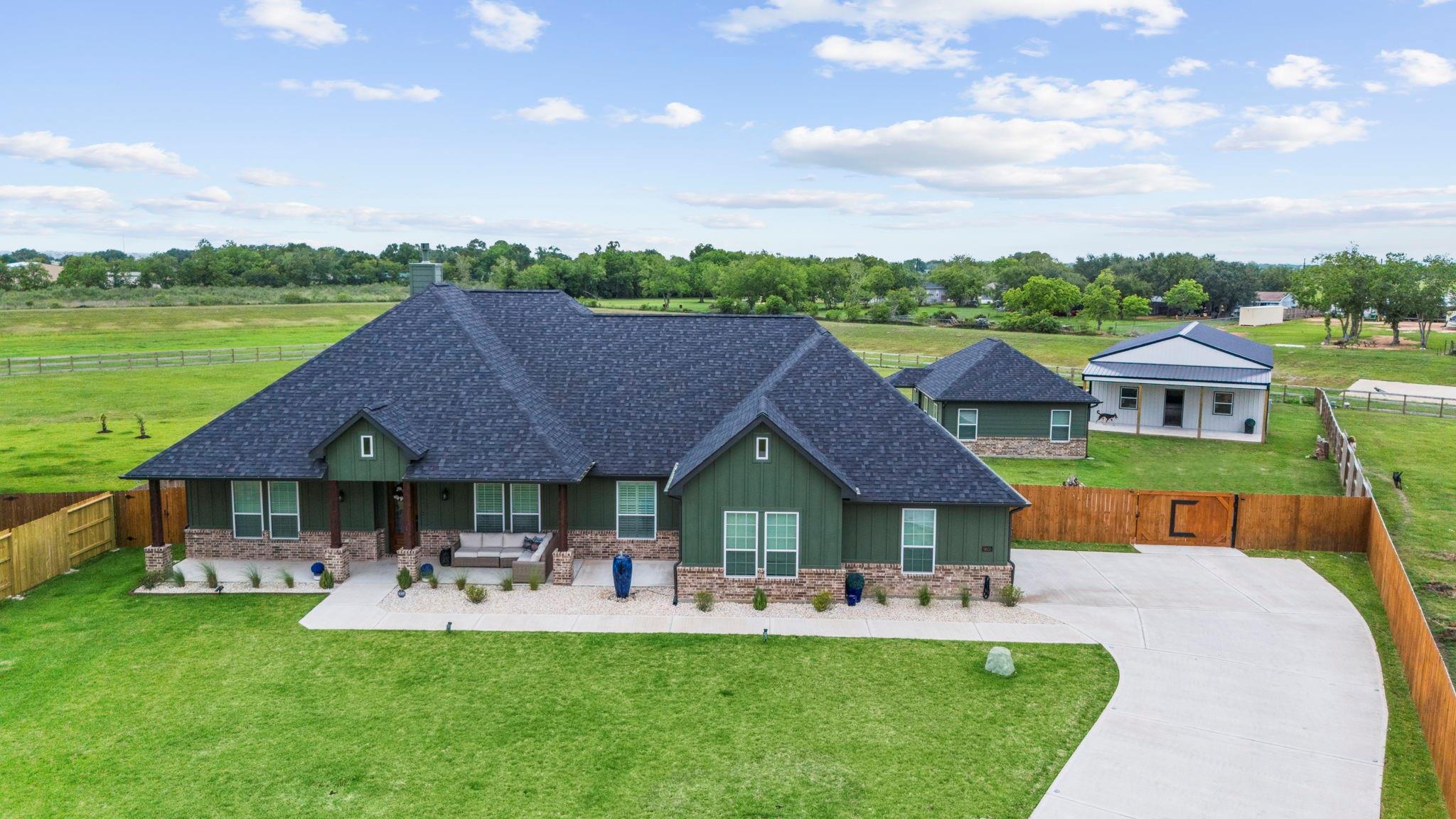 Needville, Texas, 77461, United States, 3 Bedrooms Bedrooms, ,2 BathroomsBathrooms,Residential,Forsale,1953083