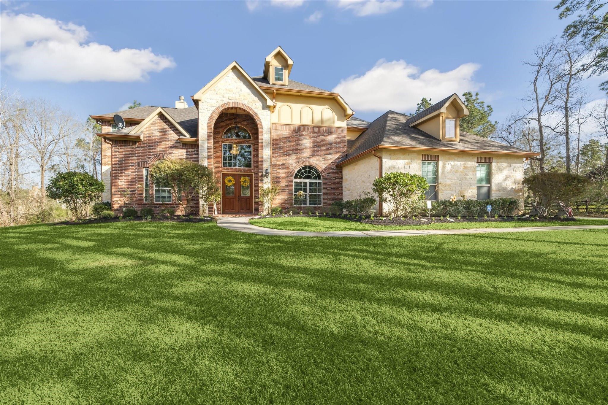 Montgomery, Texas, 77316, United States, 5 Bedrooms Bedrooms, ,4 BathroomsBathrooms,Residential,Forsale,1953089