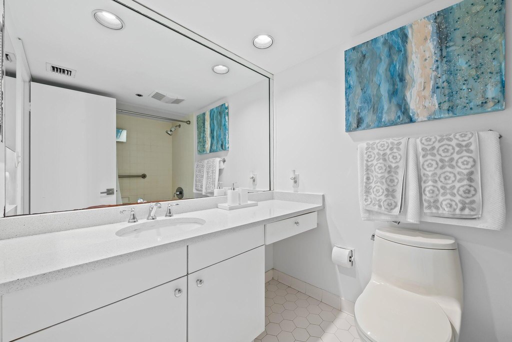 Highland Beach, Florida, 33487, United States, 3 Bedrooms Bedrooms, ,2 BathroomsBathrooms,Residential,Forsale,1886572