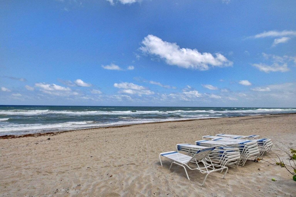 Highland Beach, Florida, 33487, United States, 3 Bedrooms Bedrooms, ,2 BathroomsBathrooms,Residential,Forsale,1886572