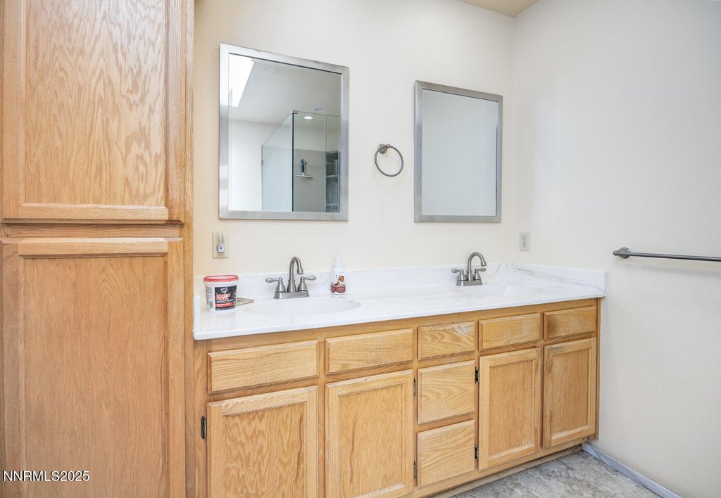 Fallon, Nevada, 89406, United States, 3 Bedrooms Bedrooms, ,2 BathroomsBathrooms,Residential,Forsale,1936744