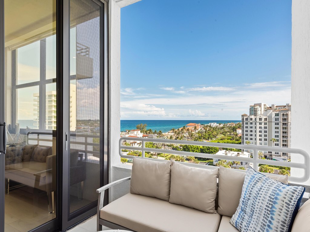 Highland Beach, Florida, 33487, United States, 2 Bedrooms Bedrooms, ,2 BathroomsBathrooms,Residential,Forsale,1905195