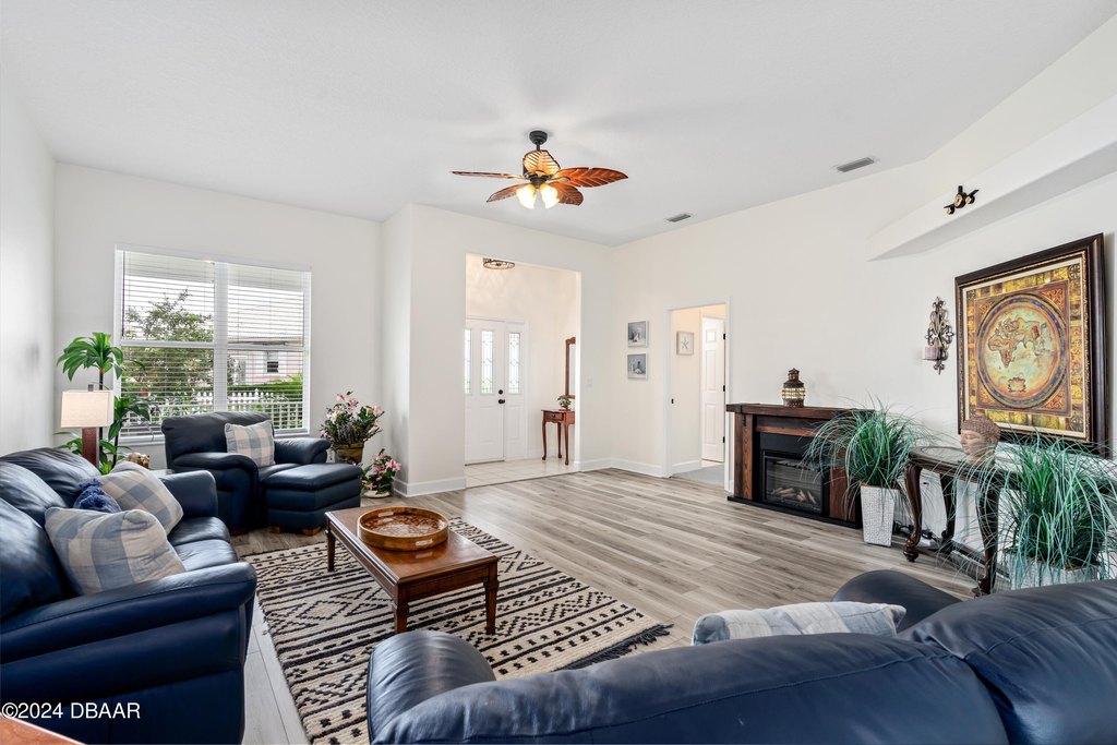 Daytona Beach, Florida, 32118, United States, 2 Bedrooms Bedrooms, ,2 BathroomsBathrooms,Residential,Forsale,1884225