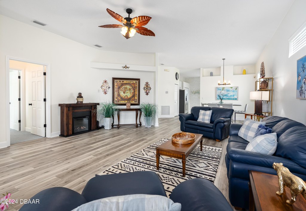 Daytona Beach, Florida, 32118, United States, 2 Bedrooms Bedrooms, ,2 BathroomsBathrooms,Residential,Forsale,1884225