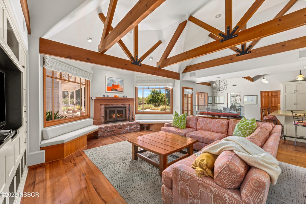 Solvang, California, 93463, United States, 5 Bedrooms Bedrooms, ,4 BathroomsBathrooms,Residential,Forsale,1909553