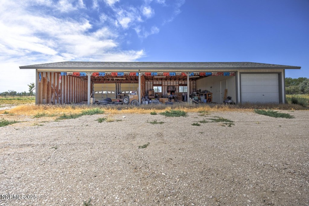 Fallon, Nevada, 89406, United States, 3 Bedrooms Bedrooms, ,2 BathroomsBathrooms,Residential,Forsale,1936744