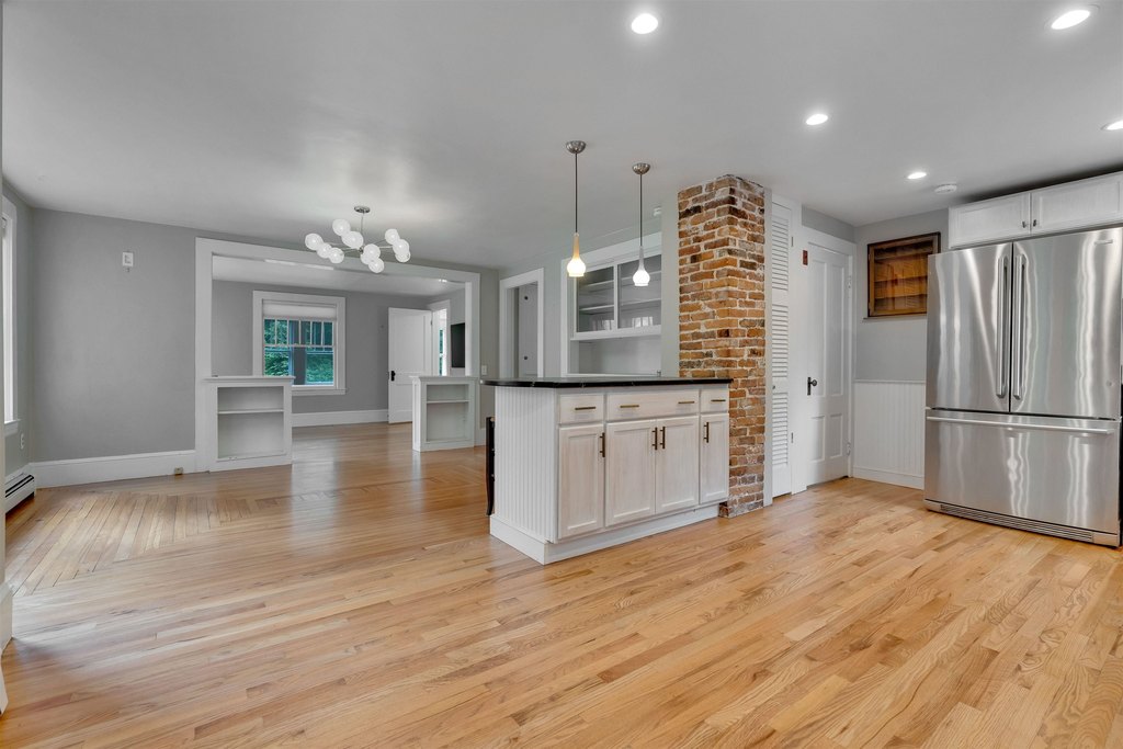 Hampton, New Hampshire, 03842, United States, 4 Bedrooms Bedrooms, ,2 BathroomsBathrooms,Residential,Forsale,1933935