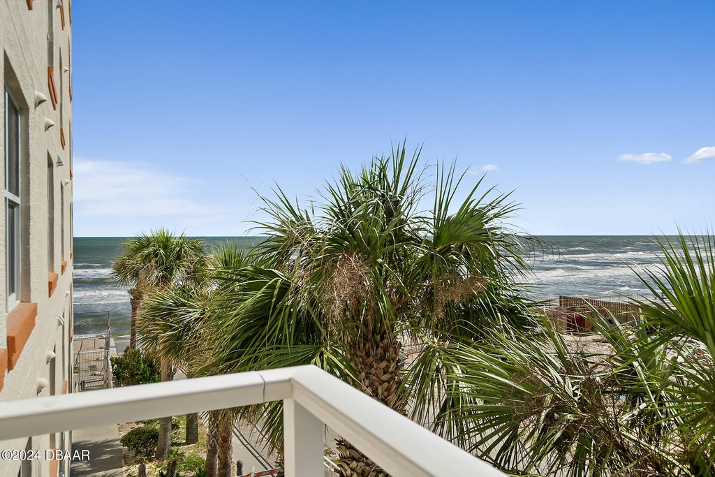 Daytona Beach Shores, Florida, 32118, United States, 3 Bedrooms Bedrooms, ,2 BathroomsBathrooms,Residential,Forsale,1944486