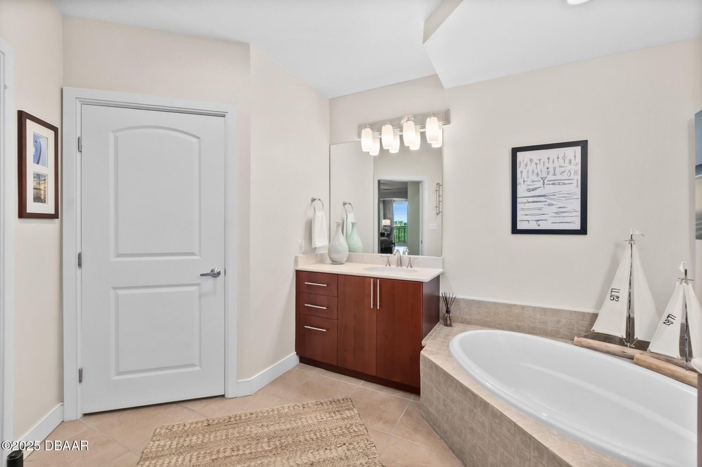 Daytona Beach Shores, Florida, 32118, United States, 2 Bedrooms Bedrooms, ,2 BathroomsBathrooms,Residential,Forsale,1900232