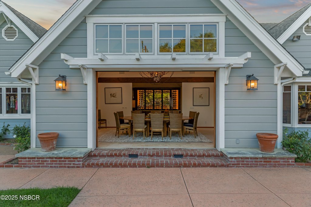 Solvang, California, 93463, United States, 5 Bedrooms Bedrooms, ,4 BathroomsBathrooms,Residential,Forsale,1909553