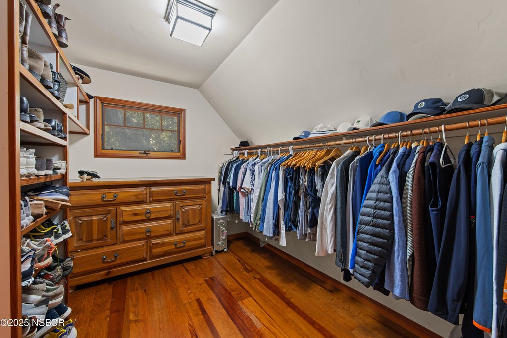 Solvang, California, 93463, United States, 5 Bedrooms Bedrooms, ,4 BathroomsBathrooms,Residential,Forsale,1909553
