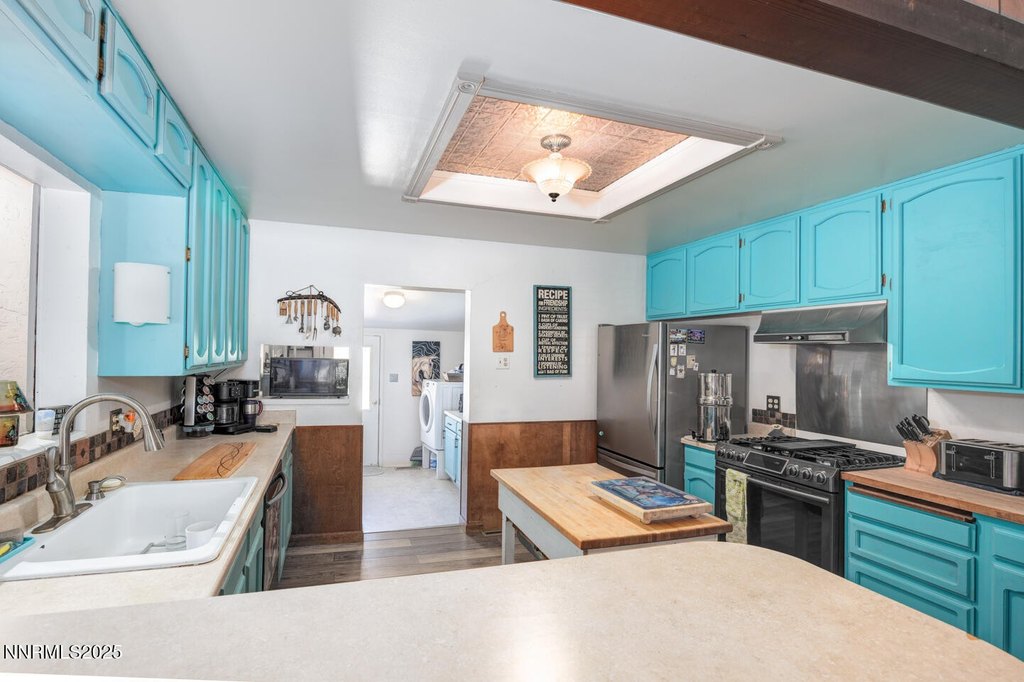Fallon, Nevada, 89406, United States, 3 Bedrooms Bedrooms, ,2 BathroomsBathrooms,Residential,Forsale,1936743