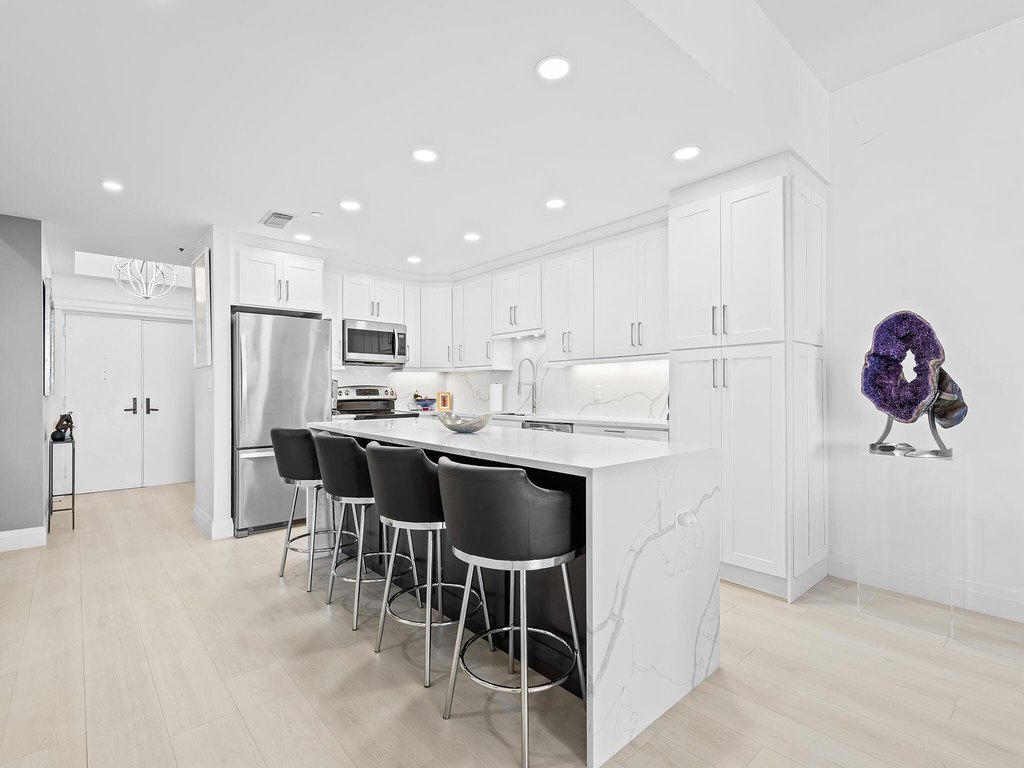 Highland Beach, Florida, 33487, United States, 2 Bedrooms Bedrooms, ,2 BathroomsBathrooms,Residential,Forsale,1905195