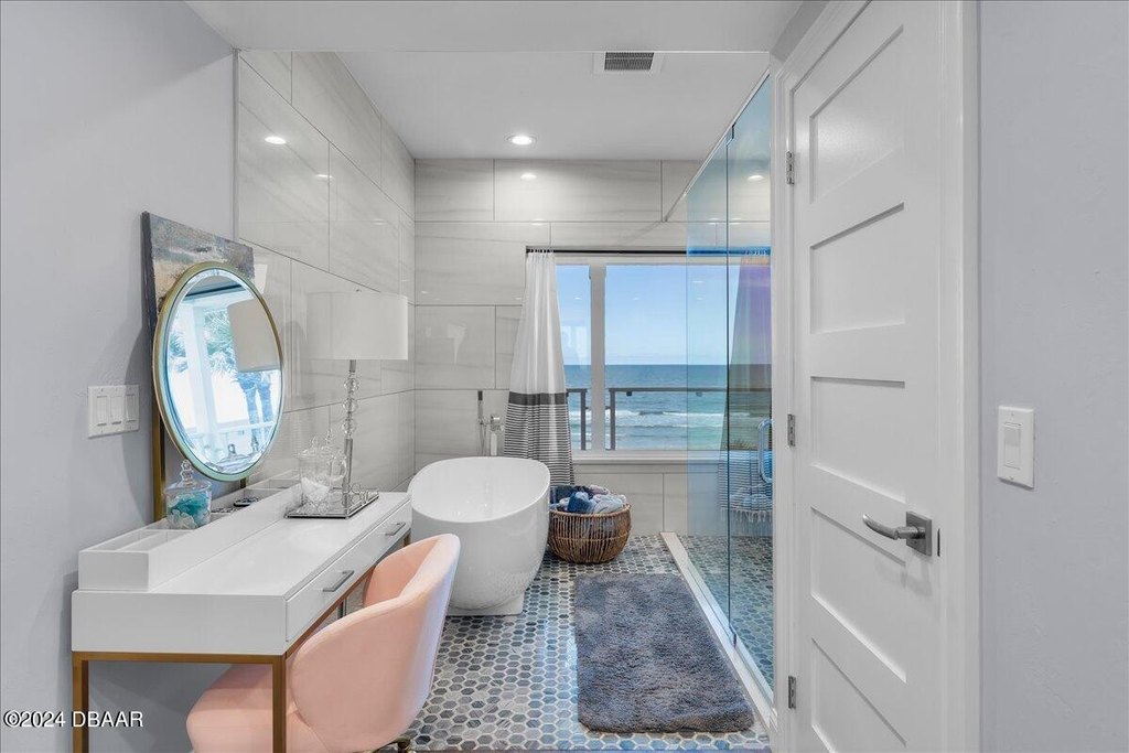 Ormond Beach, Florida, 32176, United States, 5 Bedrooms Bedrooms, ,3.5 BathroomsBathrooms,Residential,Forsale,1919174