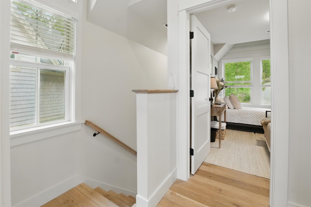 Laconia, New Hampshire, 03246, United States, 2 Bedrooms Bedrooms, ,2 BathroomsBathrooms,Residential,Forsale,1909966