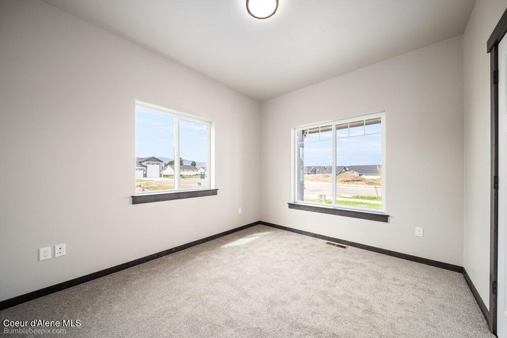 Post Falls, Idaho, 83854, United States, 4 Bedrooms Bedrooms, ,2.5 BathroomsBathrooms,Residential,Forsale,1913872