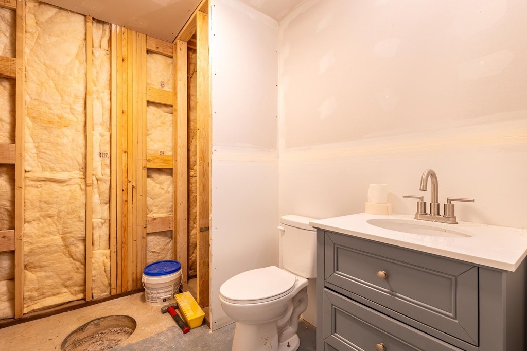 Deadwood, South Dakota, 57732, United States, 3 Bedrooms Bedrooms, ,2.5 BathroomsBathrooms,Residential,Forsale,1945958